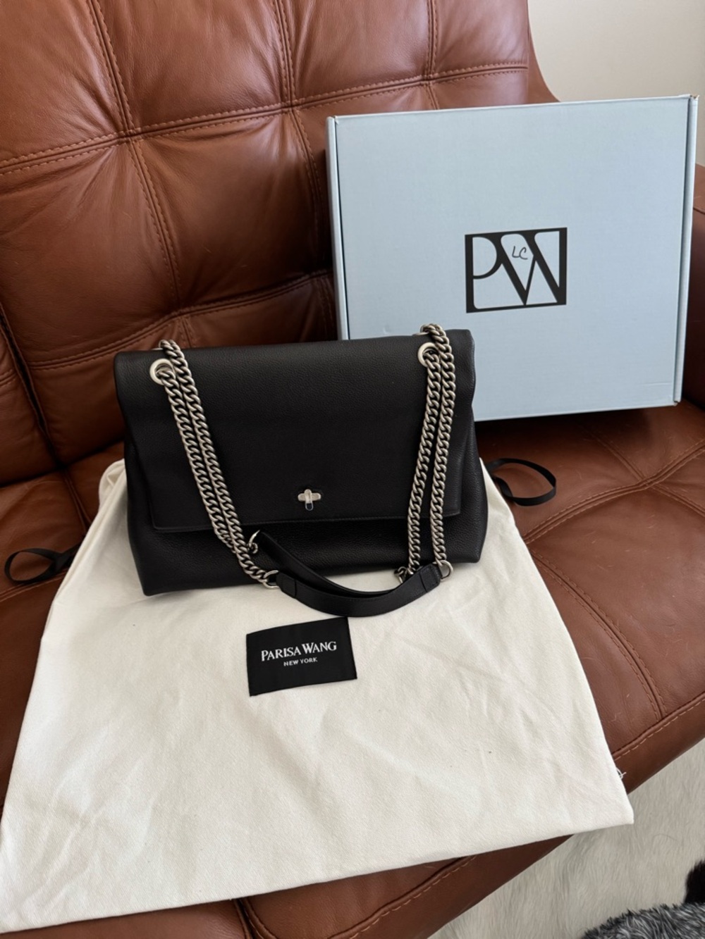 Parisa Wang hard to find Black Leather Chain-Handle Shoulder Bag with turnkey
